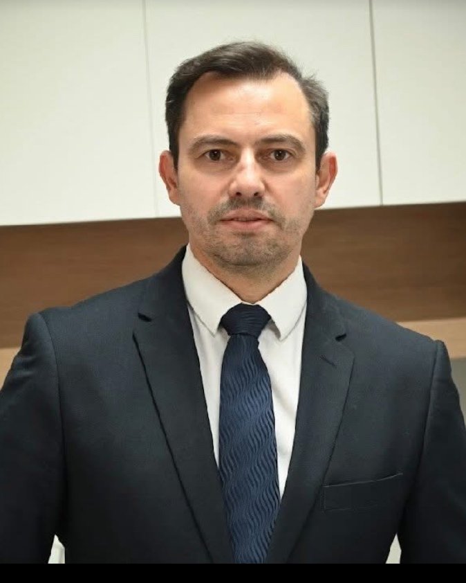 Dr. Fabiano Luiz Erzinger